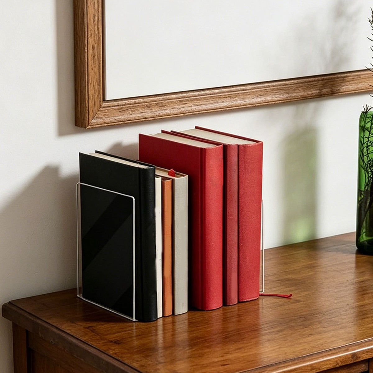 Clear Acrylic L-Shaped Bookends, Set of Two, 3.94 Inches Tall - Image 3