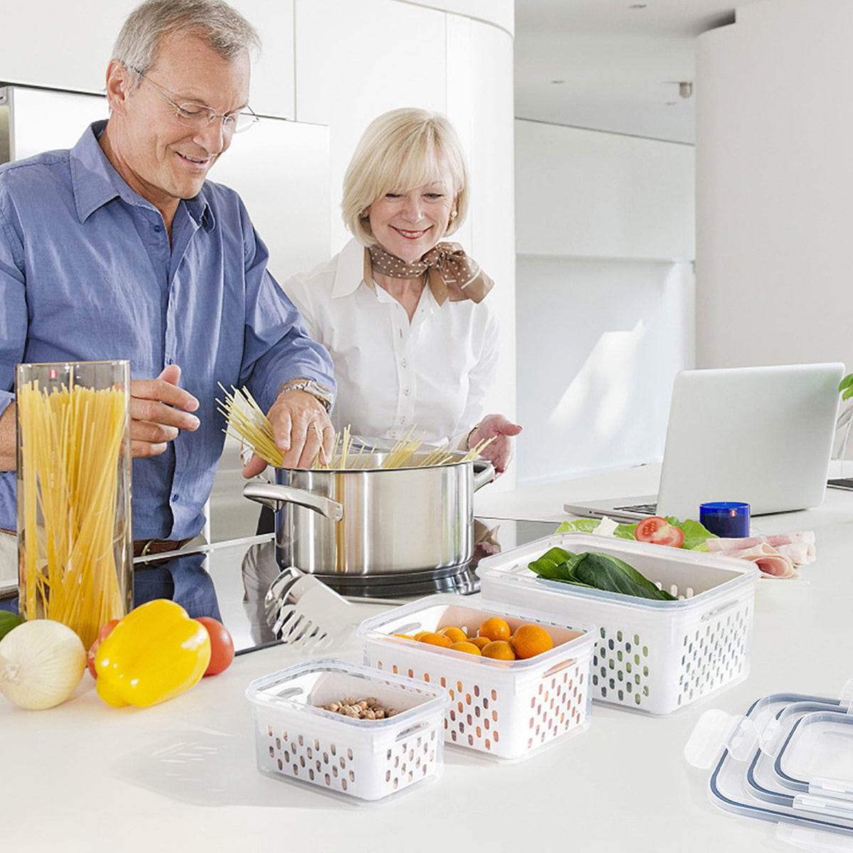 Three-in-One Produce Keeper with Colander, Lid and Spoon, 850 ml - Image 4